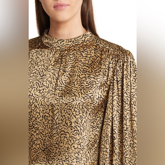 Abstract Print Balloon Sleeve Silk Top
FRAME - Picture 5 of 9